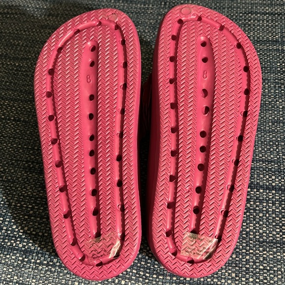 Olivia Miller flower slides size 8 - Picture 5 of 5